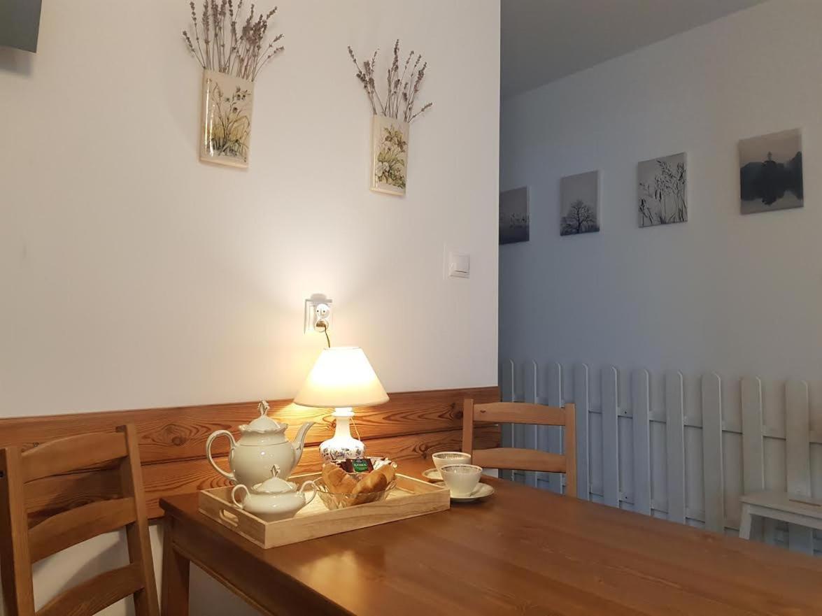 Trevilles Apartamenty - Pod Lasem シクラルスカ・ポレンバ エクステリア 写真